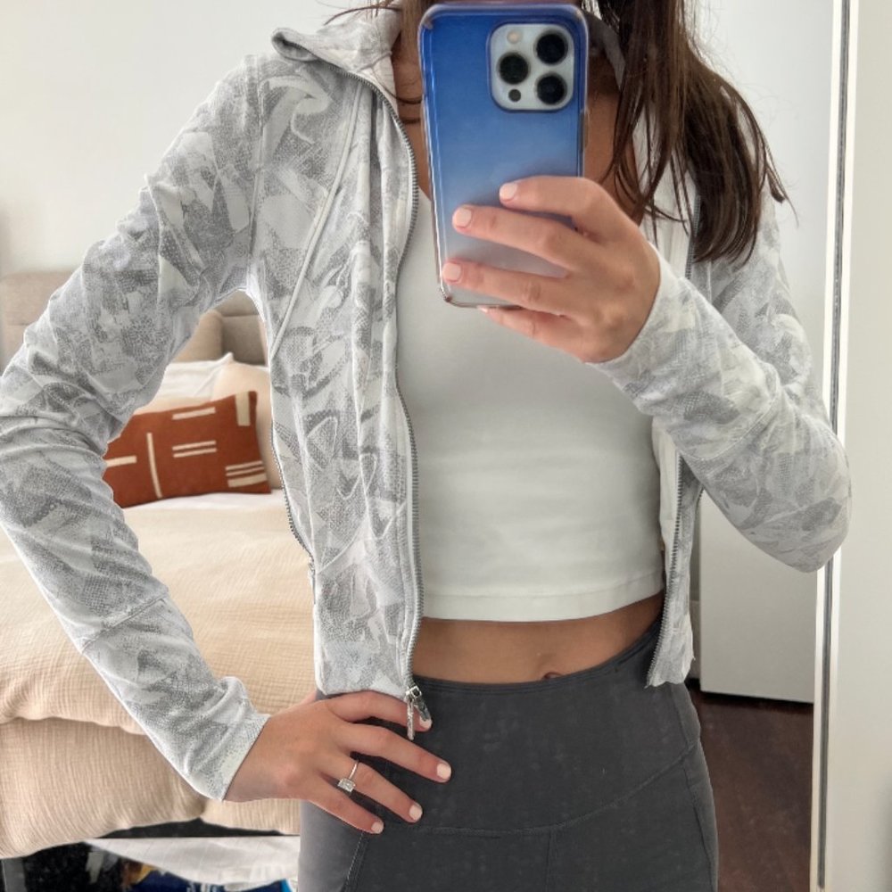 Lulu Lemon Cropped Zip up